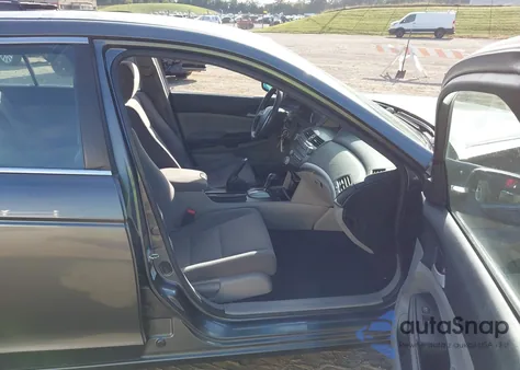 2011 Honda Accord 2.4 Lx-P z USA, uszkodzony, nr VIN 1HGCP2F40BA150705